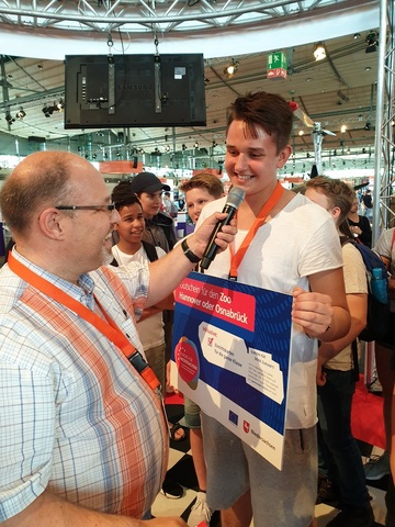 Stolzer Gewinner des Tagespreises: Johannes Matussek der Klassenstufe 8 vom Gymnasium im Schloss Wolfenbüttel